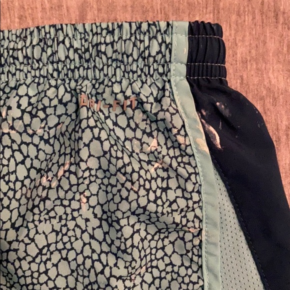 Nike Dry Fit Athletic Shorts - Picture 3 of 3